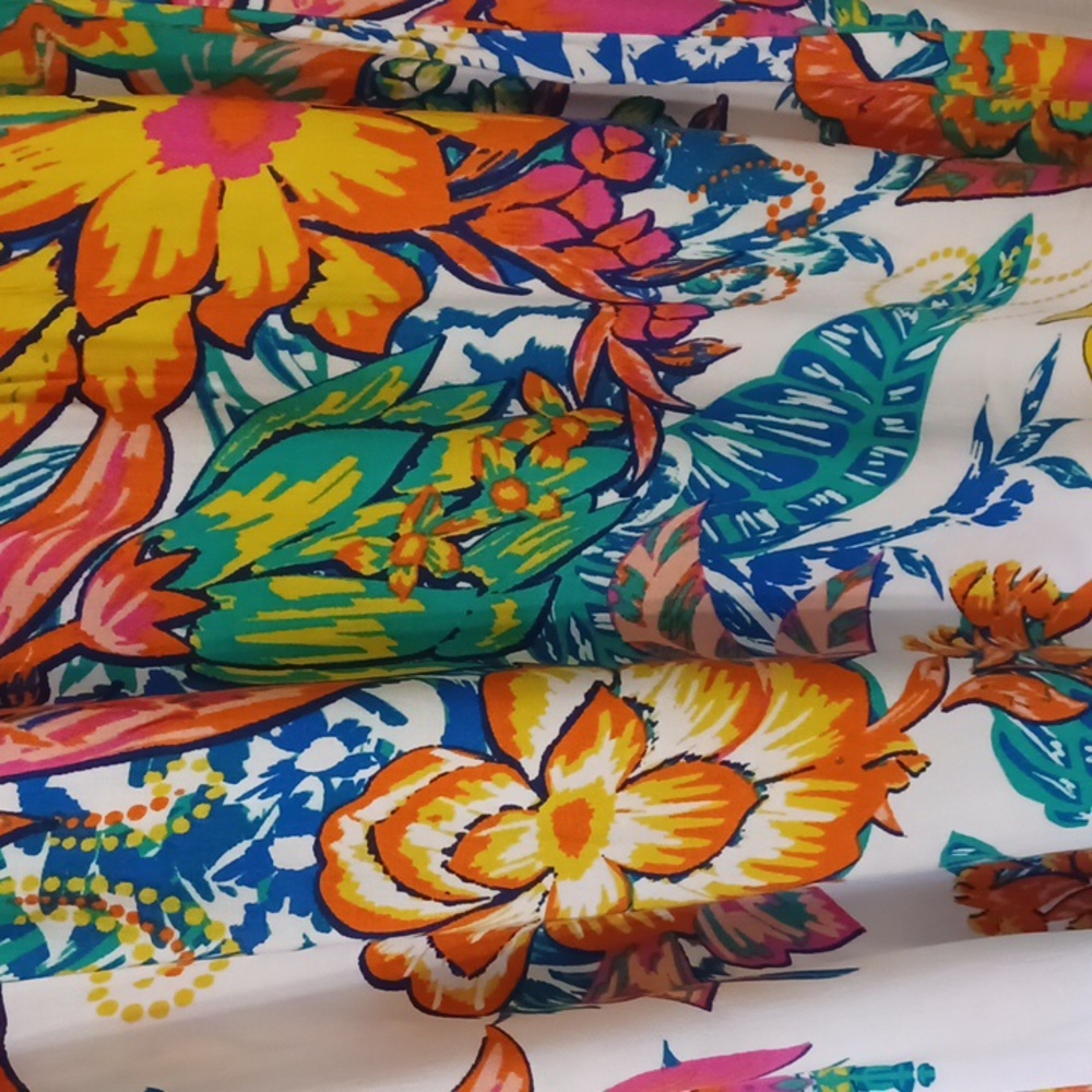 Beautiful floral maxi dress sz M, (tags cut out) in multi color floral print. - Picture 8 of 13
